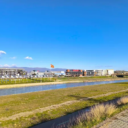 Riverside Charm * Скопье